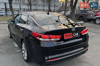 Седан Kia Optima 2017 в 