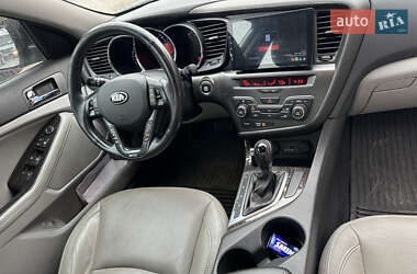 Седан Kia Optima 2013 в 