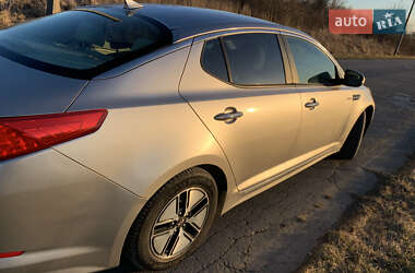 Седан Kia Optima 2013 в 
