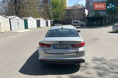 Седан Kia Optima 2016 в 