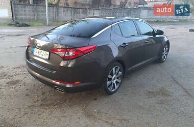 Седан Kia Optima 2012 в 