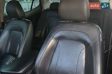 Седан Kia Optima 2012 в 