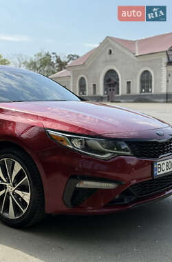 Седан Kia Optima 2018 в 