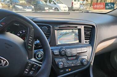 Седан Kia Optima 2012 в 