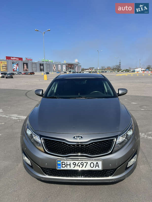 Седан Kia Optima 2015 в Одессе