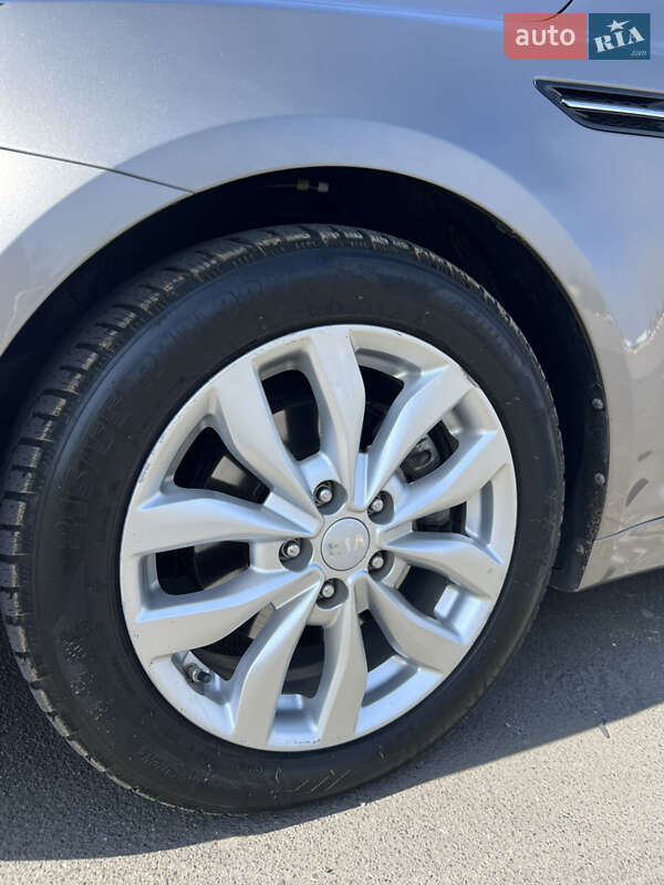Седан Kia Optima 2015 в Одессе
