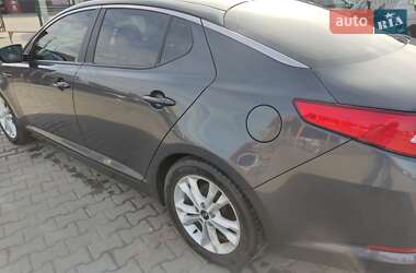 Седан Kia Optima 2013 в 