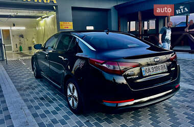 Седан Kia Optima 2013 в 