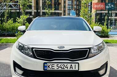 Седан Kia Optima 2011 в Киеве