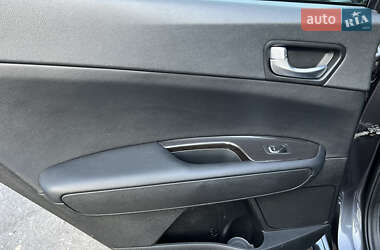 Седан Kia Optima 2018 в 