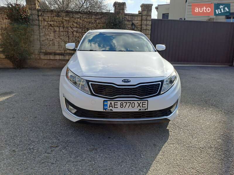 Седан Kia Optima 2012 в Дніпрі