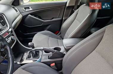 Седан Kia Optima 2015 в 