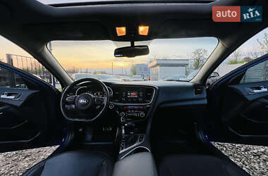 Седан Kia Optima 2015 в 