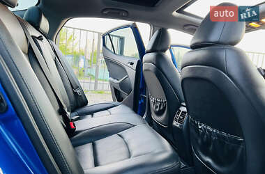 Седан Kia Optima 2015 в 