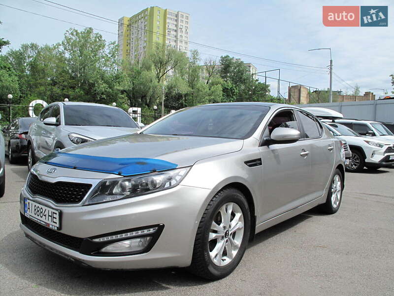 Седан Kia Optima 2012 в 