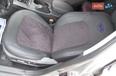 Седан Kia Optima 2012 в 