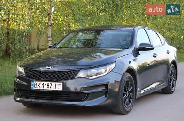 Седан Kia Optima 2016 в Ровно