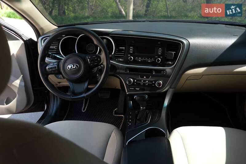 Седан Kia Optima 2014 в Одессе