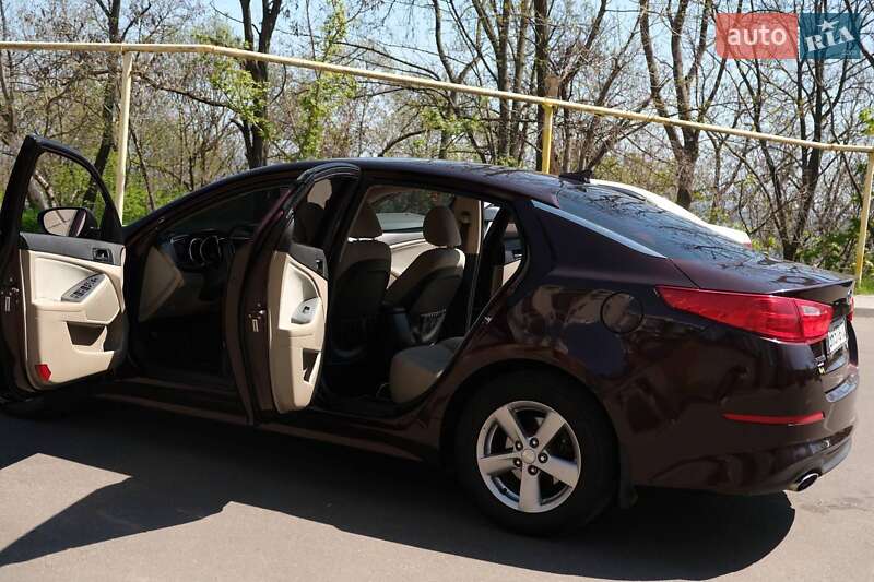 Седан Kia Optima 2014 в Одессе