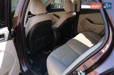 Седан Kia Optima 2014 в 