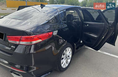 Седан Kia Optima 2016 в 