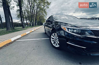 Седан Kia Optima 2016 в 