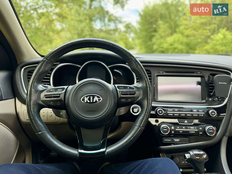 Седан Kia Optima 2013 в Києві