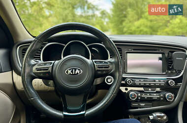 Седан Kia Optima 2013 в 