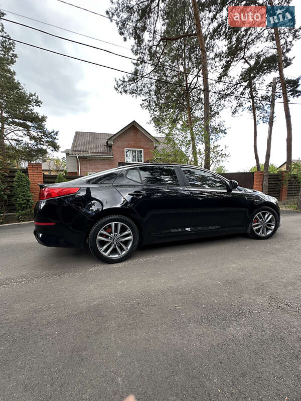 Седан Kia Optima 2013 в Софіївській Борщагівці