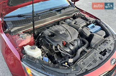 Седан Kia Optima 2013 в 