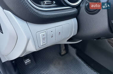 Седан Kia Optima 2014 в 