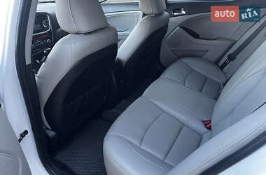 Седан Kia Optima 2014 в 