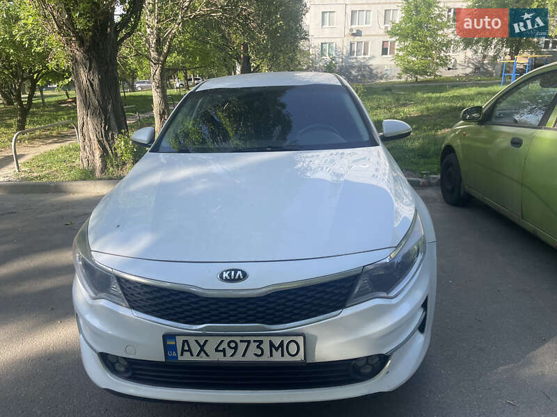 Седан Kia Optima 2015 в Харкові
