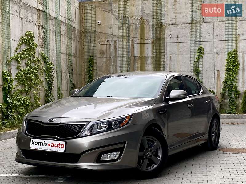 Седан Kia Optima 2014 в 