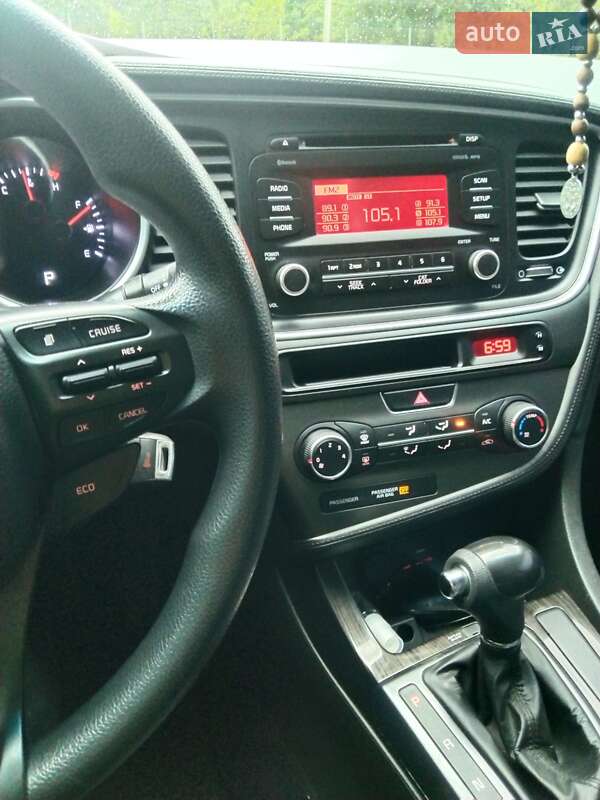 Седан Kia Optima 2015 в Сумах