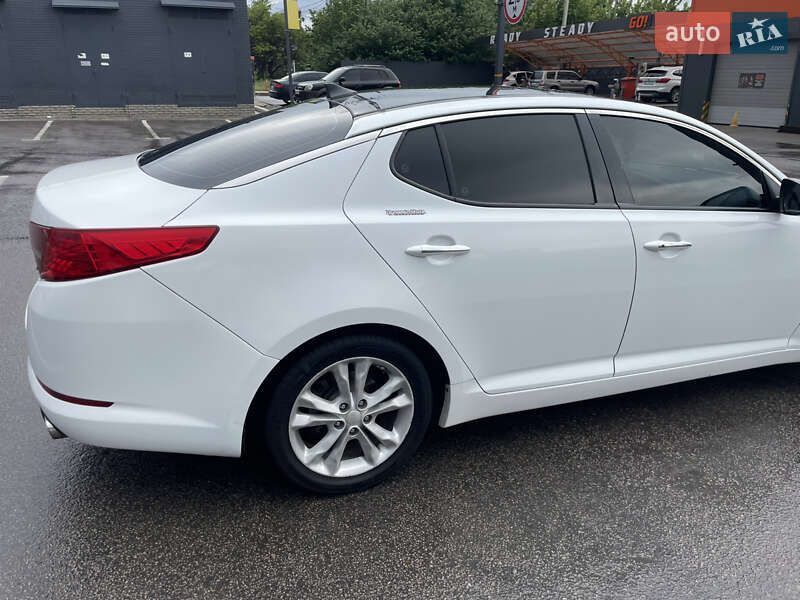 Седан Kia Optima 2012 в Харькове
