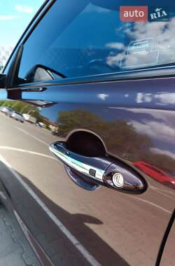 Седан Kia Optima 2012 в 