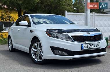 Седан Kia Optima 2012 в 