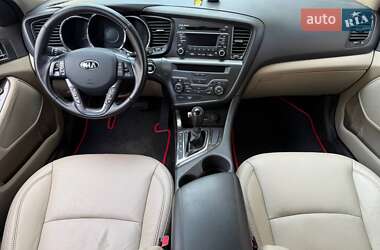 Седан Kia Optima 2012 в 