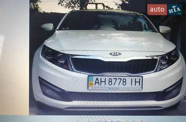 Седан Kia Optima 2013 в Киеве