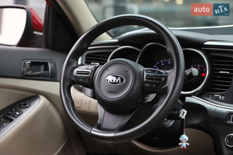 Седан Kia Optima 2013 в Харькове
