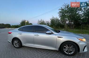 Седан Kia Optima 2020 в 