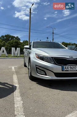 Седан Kia Optima 2014 в 