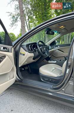 Седан Kia Optima 2013 в 