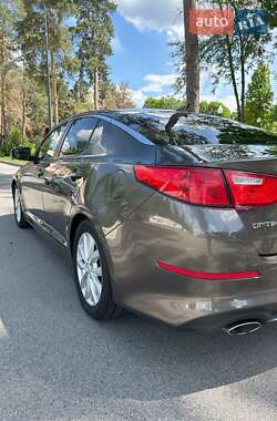 Седан Kia Optima 2013 в 