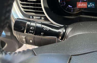 Седан Kia Optima 2015 в 