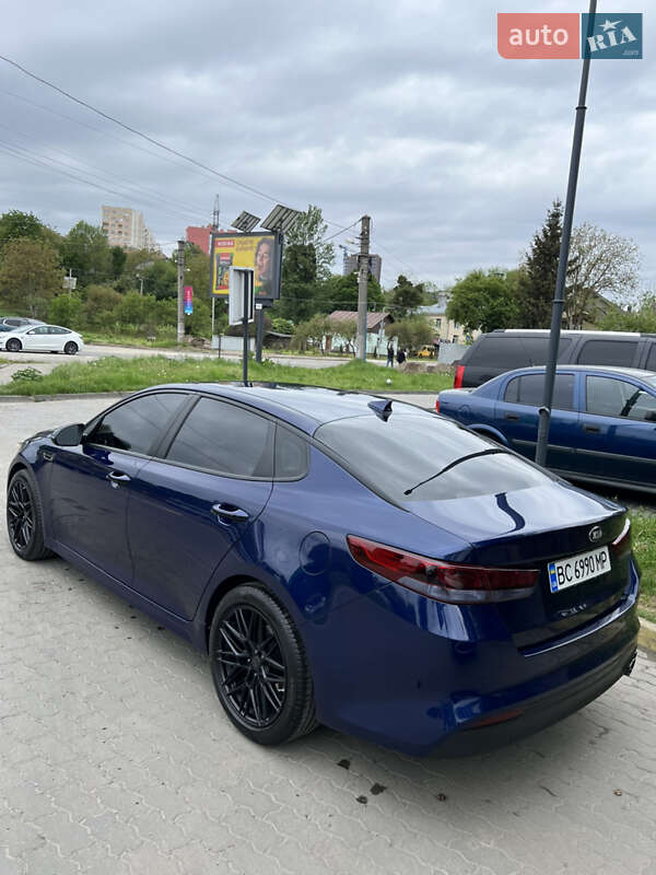 Седан Kia Optima 2018 в Львові