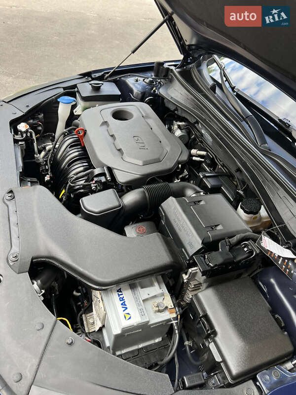 Седан Kia Optima 2018 в Львові