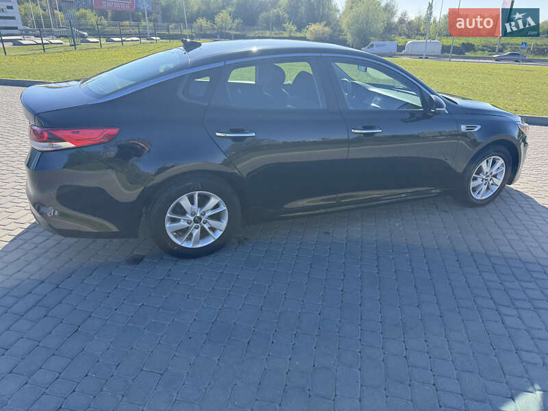 Седан Kia Optima 2017 в Львове
