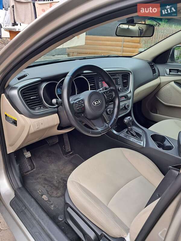 Седан Kia Optima 2014 в Луцке